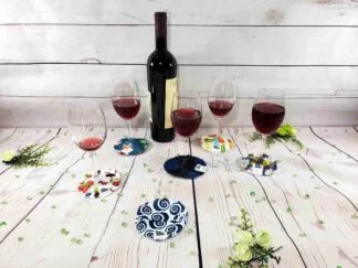 Pantoufle à vin - ensemble de 6 Les sous-verres identifiants sont faits de retailles et évitent de jeter du tissu neuf trop petit pour d'autres produits.