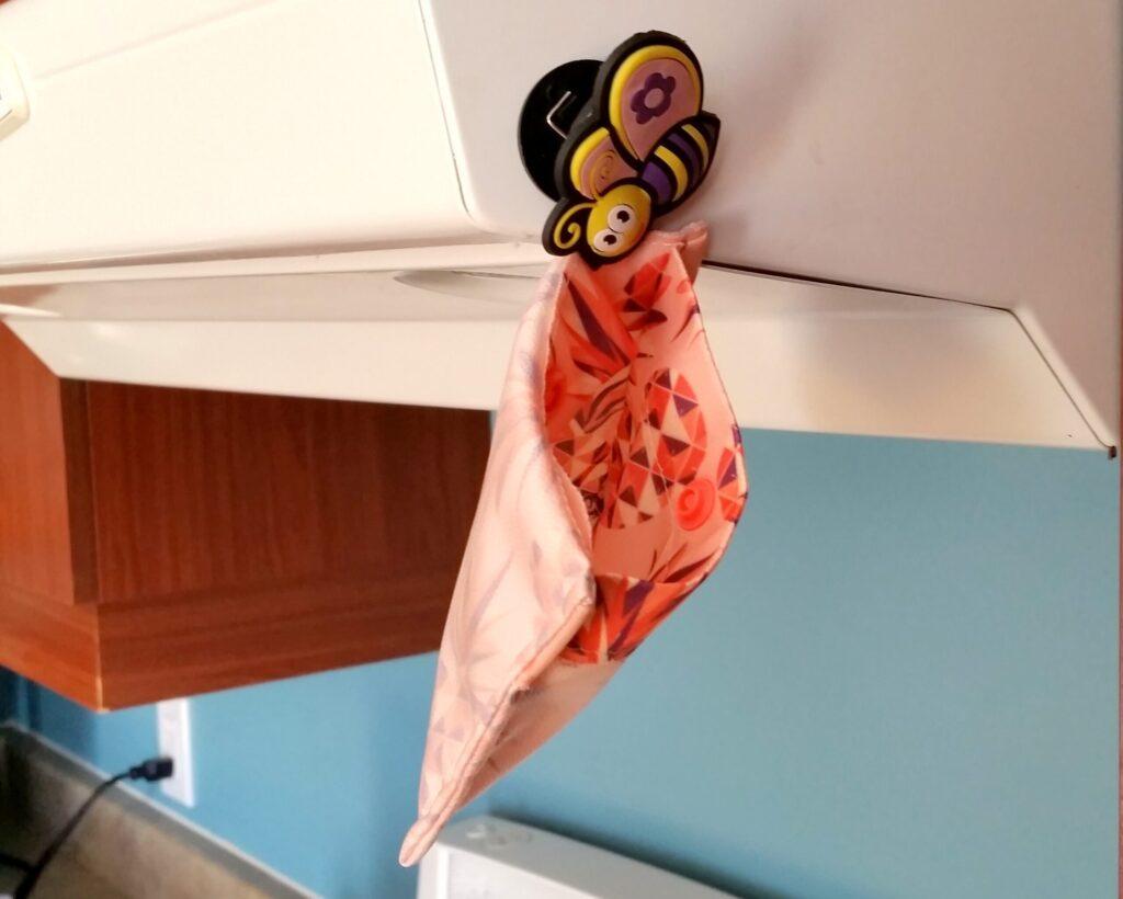 Sac réutilisable suspendu pour sécher