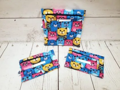 Trio lunch Taille & Retailles en tissu Chats colorés