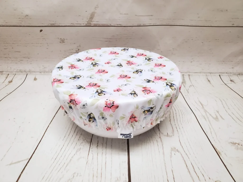 Moyen couvre-bol Taille & Retailles en tissu Abeilles butineuses