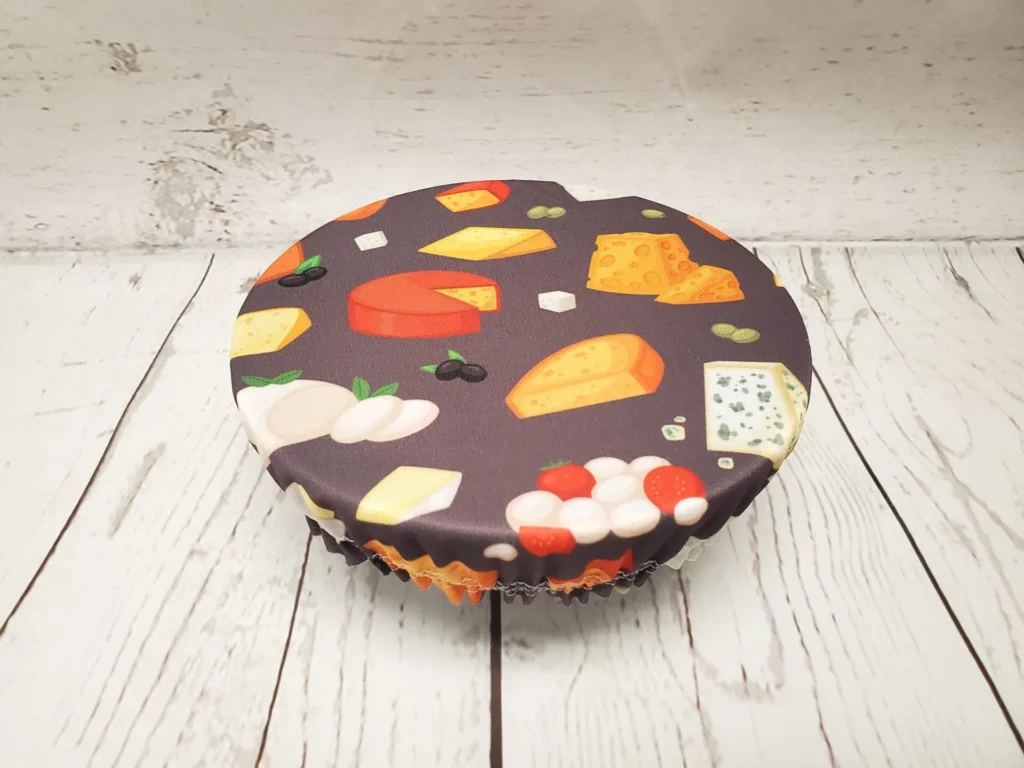 Petit couvre-bol Taille & Retailles en tissu Fromages