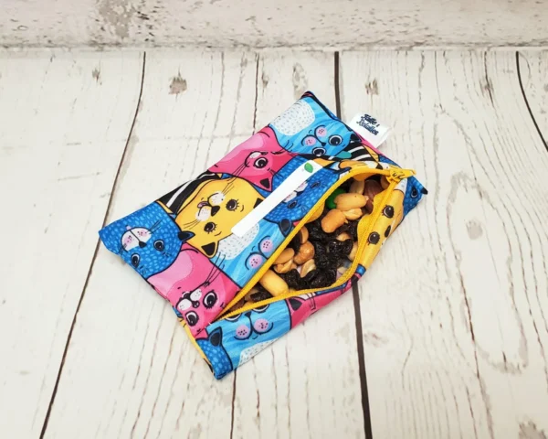 Sac collation Taille & Retailles en tissu Chats colorés