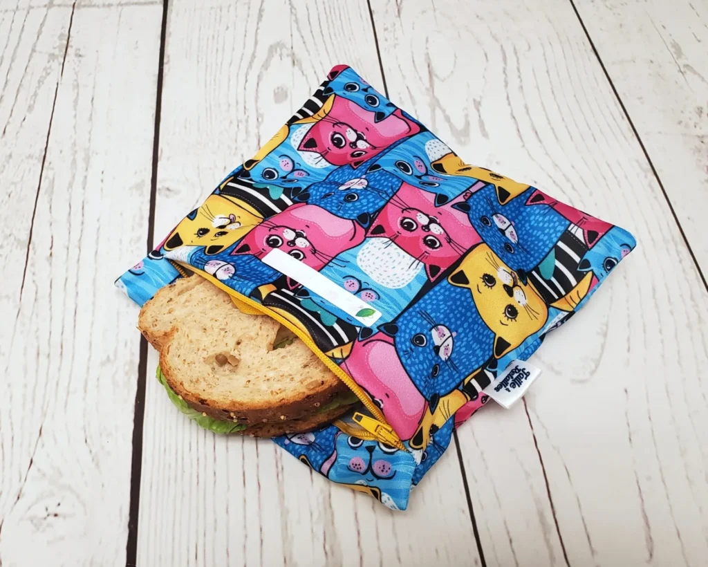 Sac sandwich Taille & Retailles en tissu Chats colorés