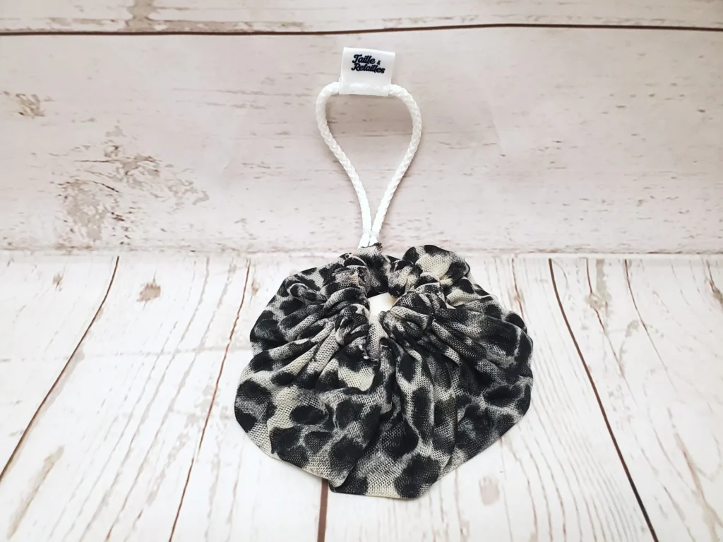 Baluchon porte-savon à suspendre Taille & Retailles en tissu Léopard
