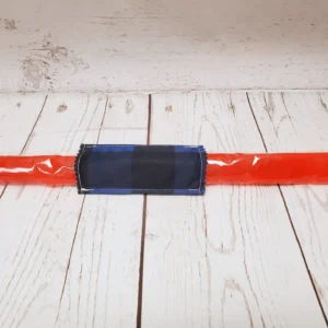 Couvre bâton glacé Taille & Retailles en tissu Carreauté bleu