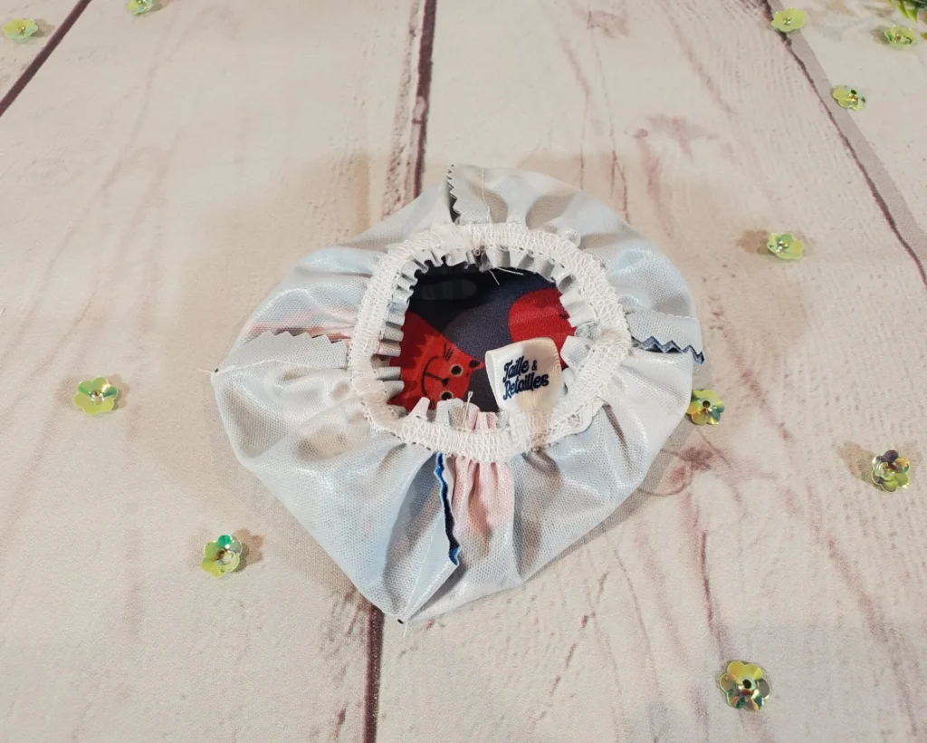 Couvre-fromage XL Taille & Retailles - vue à l'envers et détails de couture