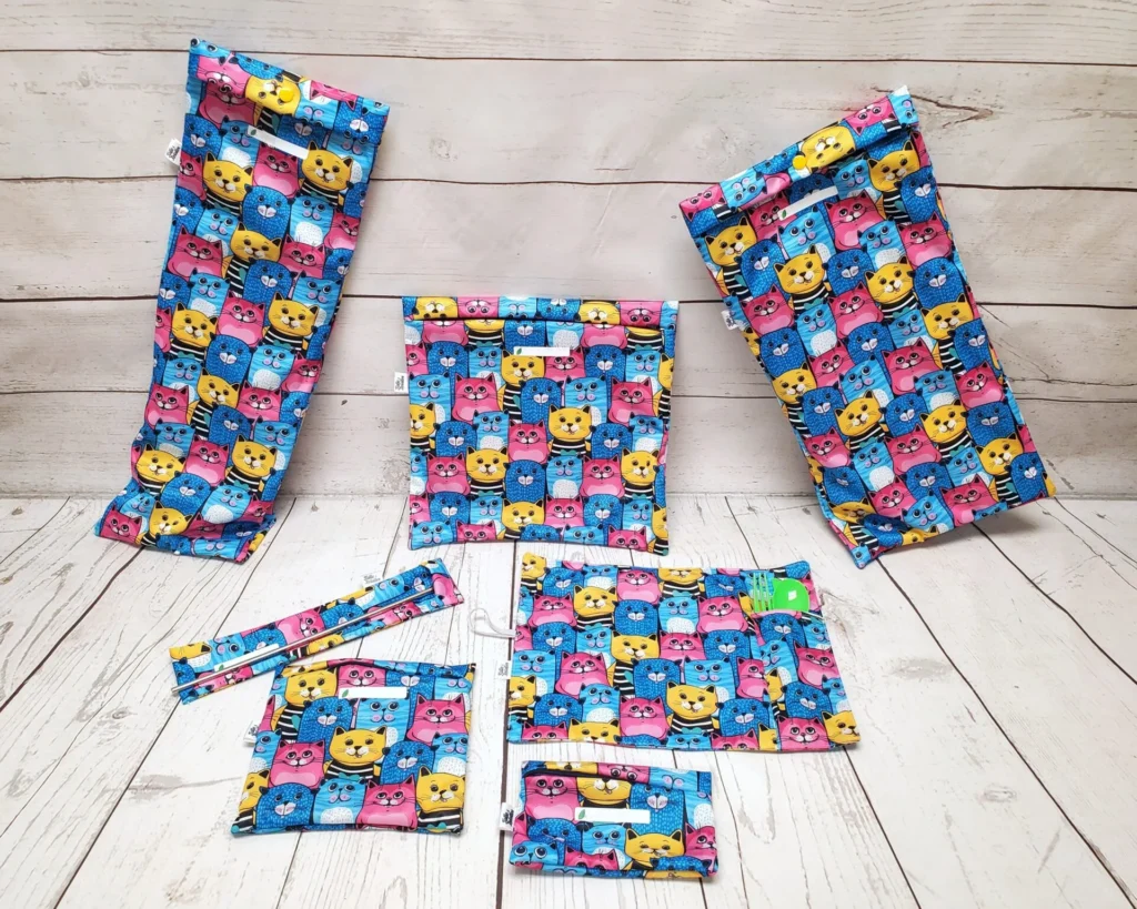 Ensemble de sacs alimentaires Taille & Retailles en tissu Chats colorés