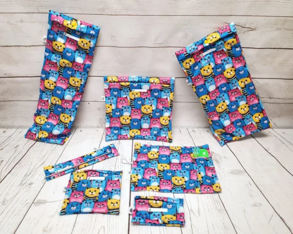 Ensemble de sacs alimentaires Taille & Retailles en tissu Chats colorés
