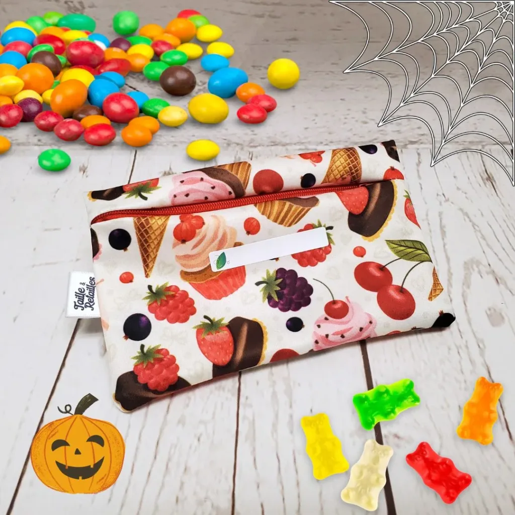 Sac collation Taille & Retailles avec bonbons d’Halloween en vrac