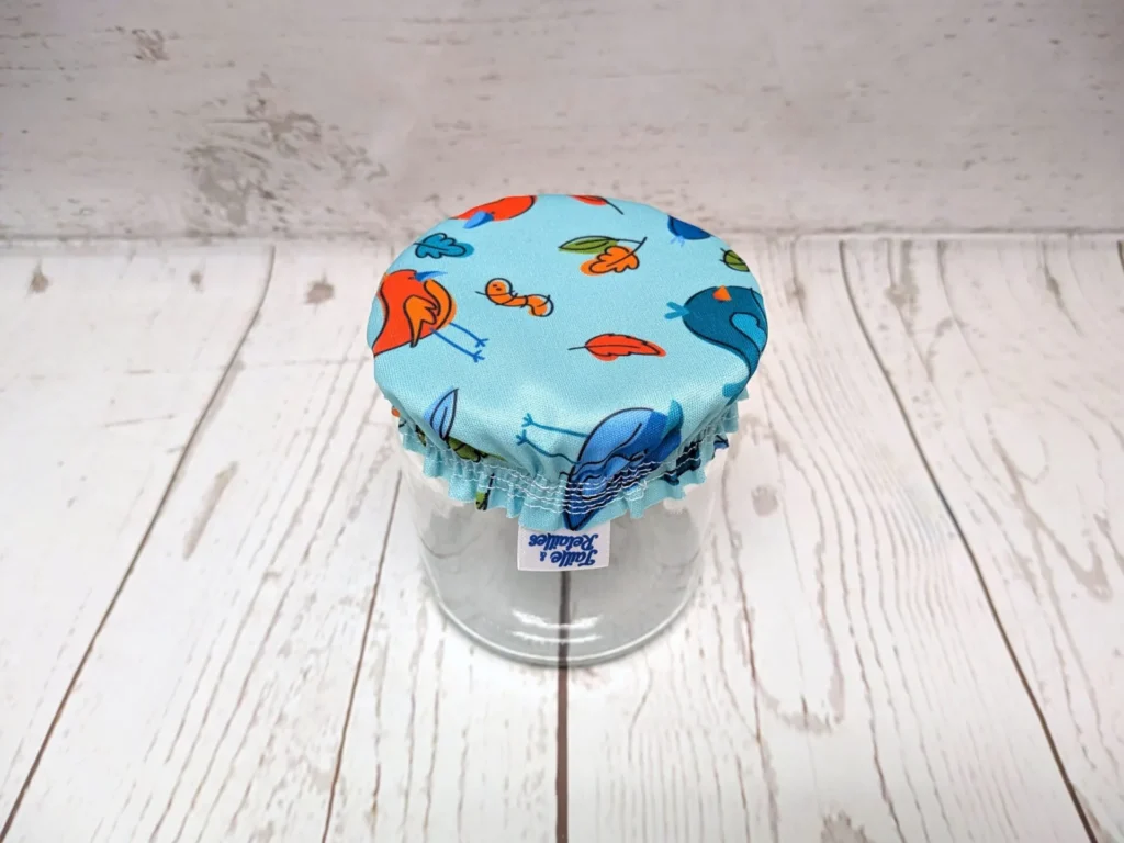 Mini couvre-bol Taille & Retailles en tissu Festin d'oiseaux