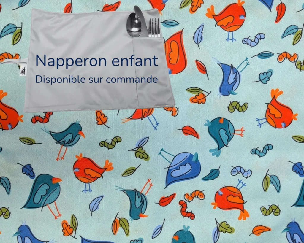 Napperon enfant Taille & Retailles en tissu Festin d'oiseaux - disponible sur commande