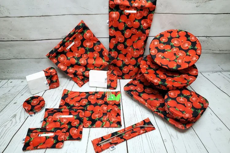 Ensemble de produits Taille & Retailles en tissu Tomates